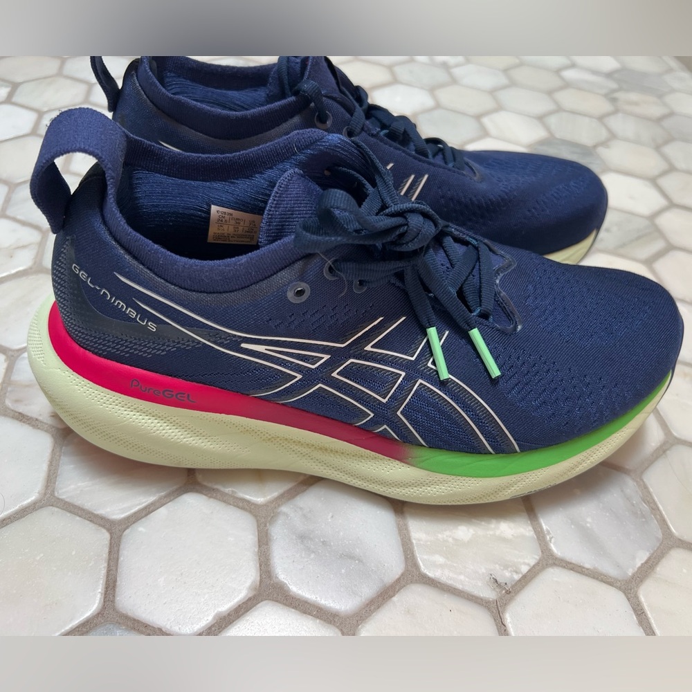 ASICS GEL-NIMBUS 25 Women's Sneakers
Size 7.5